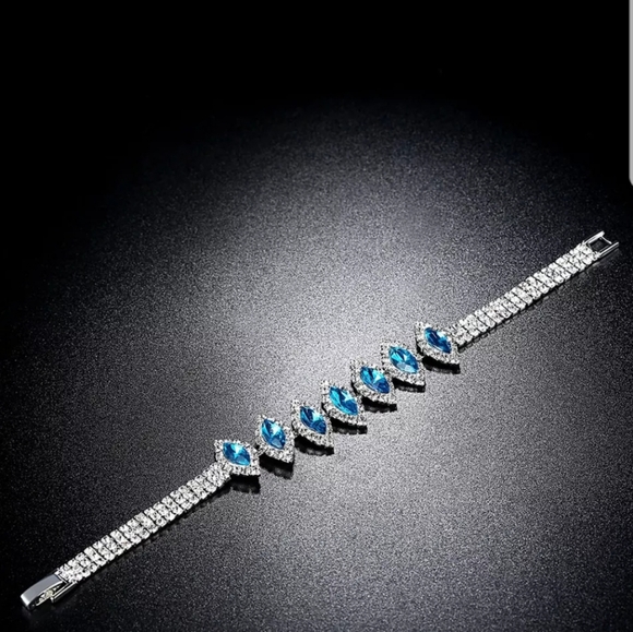 New beiver acid blue Crystal charm tennis bracelet - Picture 3 of 4